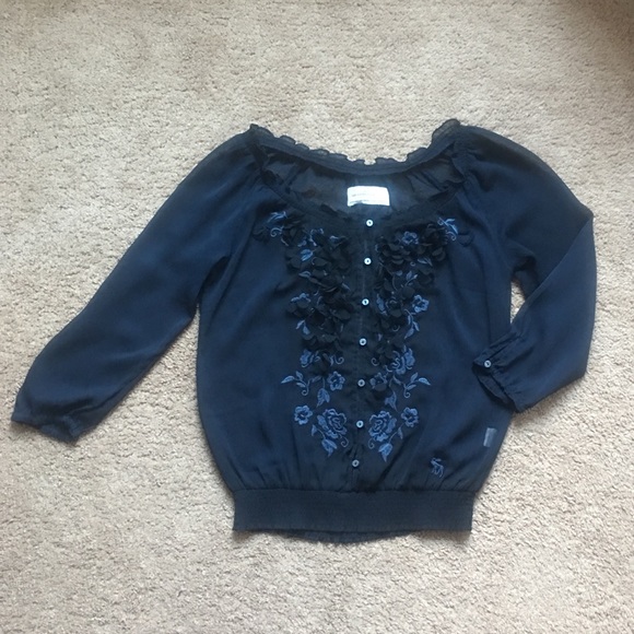 Abercrombie & Fitch Tops - 📣 Like new 🤩 EUC Abercrombie peasant top